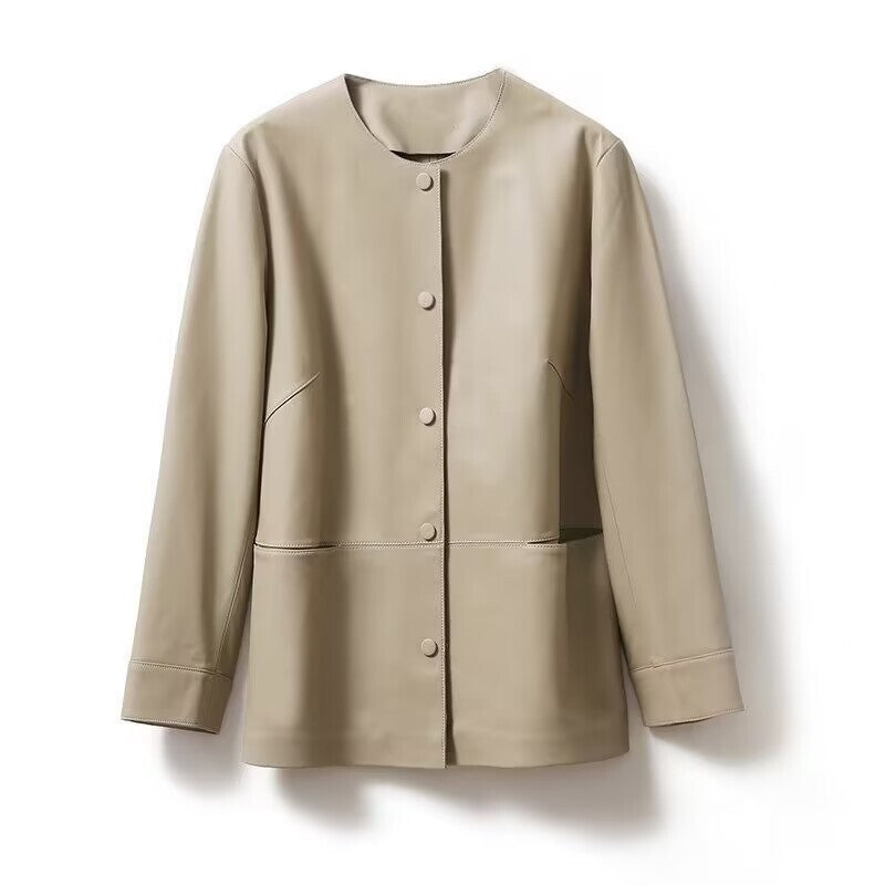 レディース ジャケット アウター 上着 ショート 長袖 ノーカラー スリム 前開き ボタン レザー フェイクレザー 大人可愛い シンプル カジュアル おしゃれ かっこいい こなれ感 個性的 主役級 存在感 都会的 無地 春 秋 入学式 ロングシーズン ママ オフィス ビジネス OL 通勤 通学 デート お出かけ 旅行 公園 女子会 合コン 韓国 オルチャン 暖かい 防寒 体型カバー 普段使い 着回し モテ トレンド インスタ映え M L XL 2XL 3XL 大きいサイズ クリーム 黒 ブラック