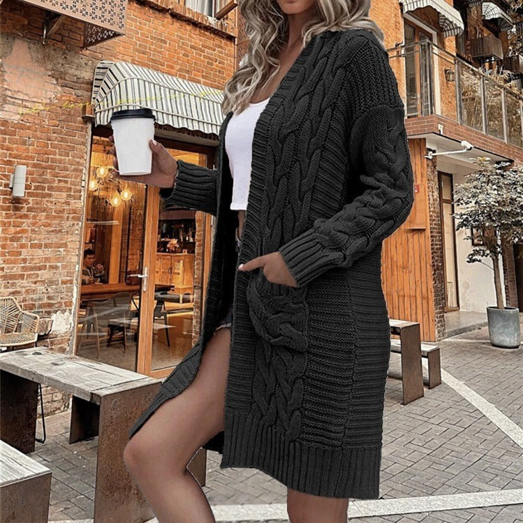 レディース トップス セーター ニット カーディガン ニットカーディガン ロング ロングカーディガン ロングニットカーディガン ベーシック ゆったり 大人カジュアル 長袖 ドロップショルダー 萌袖 ワイド フェミニン ポケット 前開き ケーブルニット かわいい 大人可愛い シンプル カジュアル おしゃれ こなれ感 ラフ 主役級 存在感 抜け感 ナチュラル 秋 冬 お出かけ 公園 女子会 休日 ショッピング カフェ お家時間 重ね着 体型カバー 普段使い 着回し レイヤード スタイルアップ