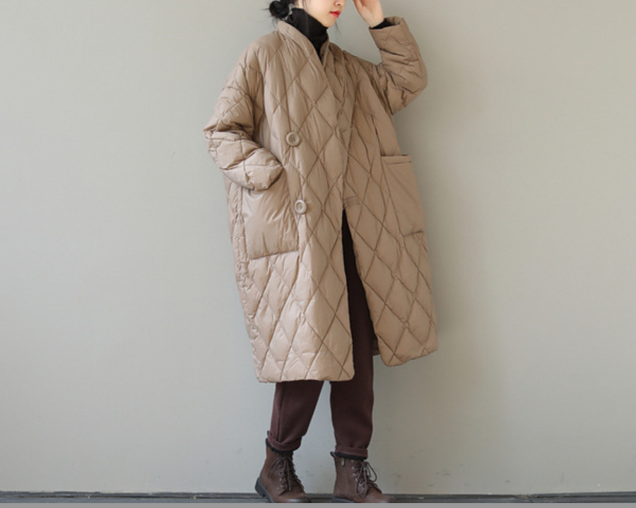 レディース ジャケット 上着 丈長 長袖 ワイド Aライン かわいい 大人可愛い きれいめ シンプル カジュアル 上品 おしゃれ かっこいい こなれ感 エレガント 無地 秋 冬 ロングシーズン 授業参観 男女兼用 ママ オフィス ビジネス OL 通勤 学生 学校 通学 デート お出かけ アウトドア 旅行 公園 女子会 休日 カフェ モノトーン ランチ コーデ 楽ちん 暖かい 体型カバー 普段使い 着回し モテ 清楚 トレンド 流行 インスタ映え 定番 M L XL 2XL 黒 カーキ レッド アプリコット