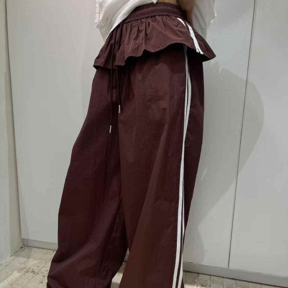 レディース パンツ ボトムス ロングパンツ ロング ワイド フレア ストレート Iライン フリル ポケット ハイウエスト ウエストゴム 薄手 大人可愛い シンプル カジュアル おしゃれ かっこいい こなれ感 ラフ ボーイッシュ スポーティー 個性的 主役級 存在感 春 夏 秋 冬 ロングシーズン ママ デート お出かけ 旅行 ジム 公園 女子会 合コン 重ね着 韓国 オルチャン 楽ちん 体型カバー 普段使い 着回し レイヤード インスタ映え フリーサイズ 白 ホワイト 黒 ブラック