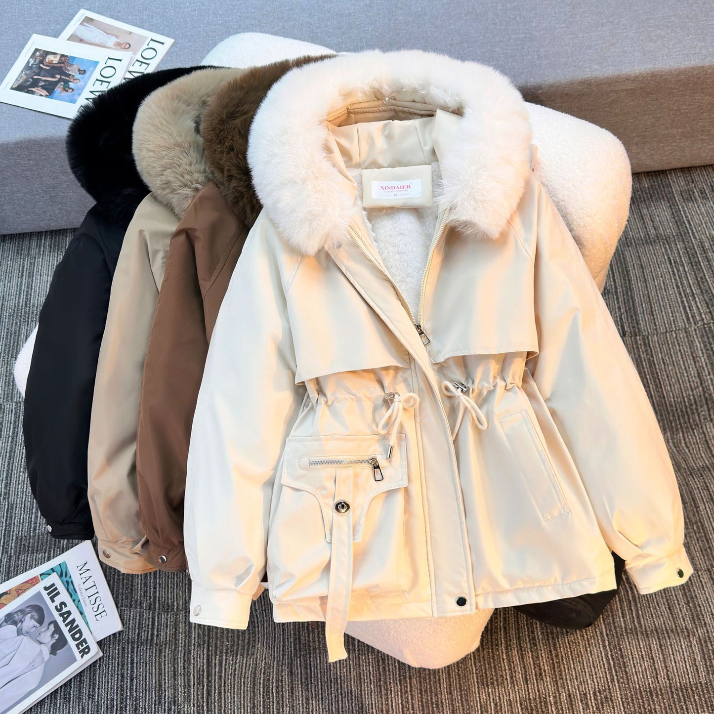 レディース トップス パーカー アウター 上着 ファー 長袖 前開き ボア かわいい 大人可愛い きれいめ シンプル 上品 おしゃれ 秋 冬 通勤 お出かけ イベント 旅行 女子会 休日 重ね着 コーデ 暖かい 防寒 普段使い 着回し モテ 定番 M L XL 2XL 3XL ホワイト ブラック 茶色 セミフレア ボーイッシュ スポーティー ママ 通学 デート アウトドア キャンプ イベント リゾート 公園 バカンス 高原 ガーデン ショッピング お花見 合コン コンパ カフェ 韓国 楽ちん 体型カバー