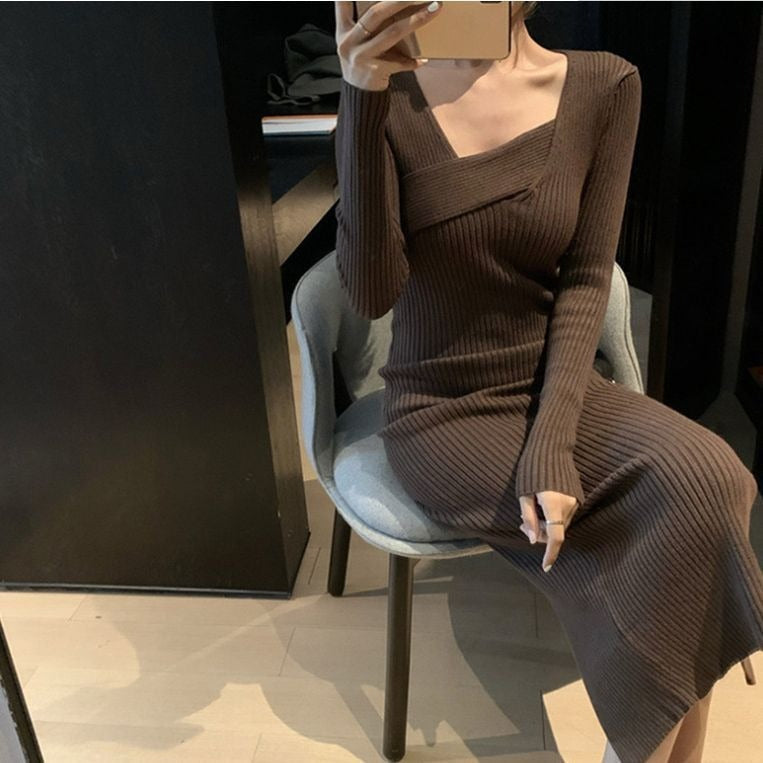 レディース ワンピース ニットワンピ 膝下 ミモレ ミドル丈 長袖 萌袖 スマート アシンメトリー 切り替えデザイン 伸縮性 リブニット きれいめ シンプル カジュアル 上品 おしゃれ こなれ感 かっこいい クール エレガント 個性的 抜け感 無地 春 秋 誕生日 クリスマス バレンタイン デート お出かけ お泊まり イベント 旅行 レストラン 女子会 ホテル 合コン カフェ 韓国 オルチャン コーデ 脚長 普段使い モテ インスタ映え フリーサイズ 白 ホワイト 黒 ブラック 茶色 ブラウン グレー