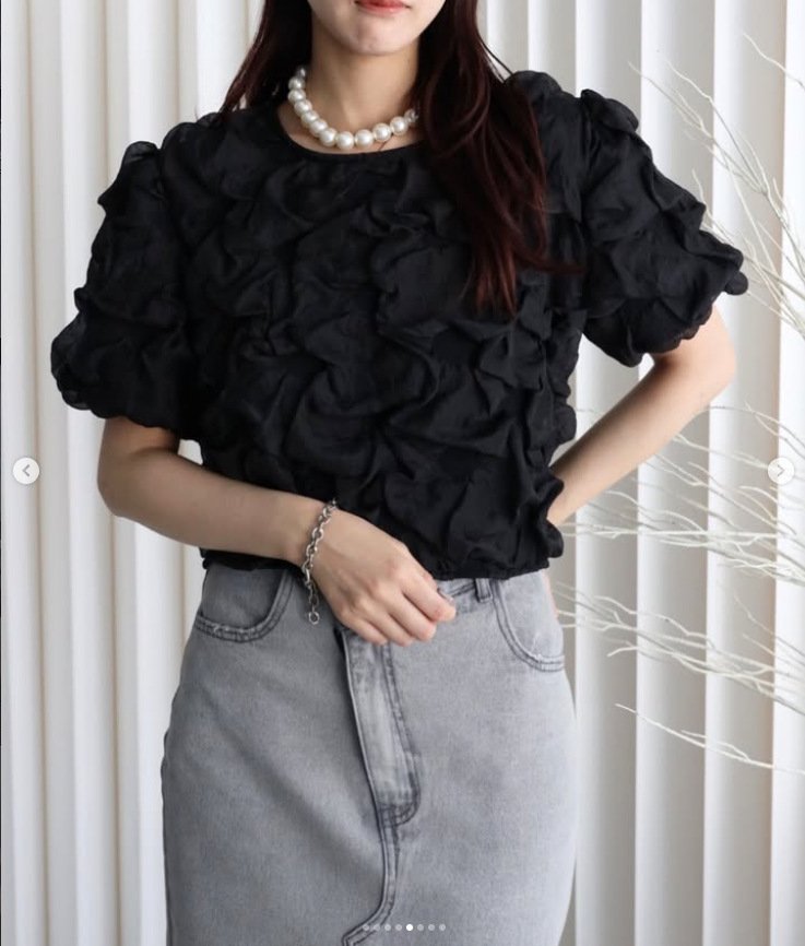 レディース ブラウス 半袖 無地 春夏 きれいめ 通勤 前開き 春 夏 シンプル 刺繍 パフスリーブ 都会的