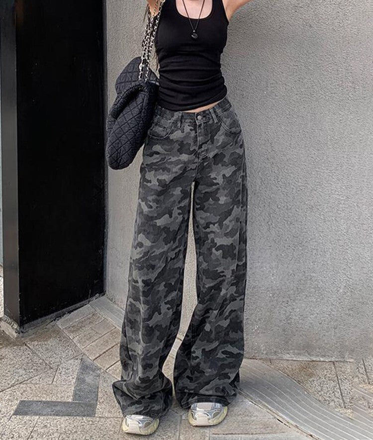 レディース パンツ ボトムス Gパン ロング ストレート Iライン ファスナー ポケット ハイウエスト デニム ブルーデニム カラーデニム 大人可愛い きれいめ シンプル カジュアル おしゃれ かっこいい エキゾチック こなれ感 個性的 主役級 存在感 抜け感 都会的 迷彩 カモフラージュ 春 夏 ロングシーズン ママ デート お出かけ イベント 女子会 重ね着 韓国 オルチャン 体型カバー 美脚 脚長 普段使い 着回し インスタ映え お食事会 S M L XL 大きいサイズ ブルー 赤 青
