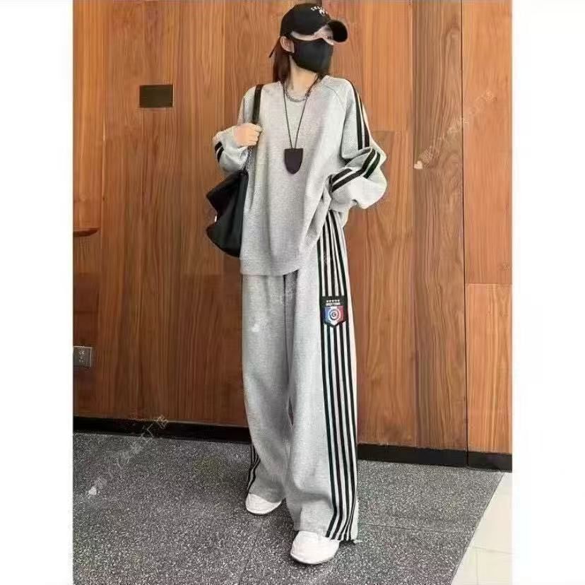 レディース トップス パンツ ボトムス プルオーバー トレーナー スウェット 部屋着 セットアップ ロング 長袖 ラウンドネック ワイド セパレート ストリート ウエストマーク バイカラー スウェット 伸縮性 シンプル カジュアル おしゃれ かっこいい こなれ感 ラフ メンズライク ボーイッシュ スポーティー 個性的 クール 主役級 存在感 無地 春 秋 冬 ユニセックス 学生 学校 通学 部活 お泊まり アウトドア ジム 韓国 オルチャン コーデ 楽ちん 普段使い 着回し M L XL 2XL 3XL
