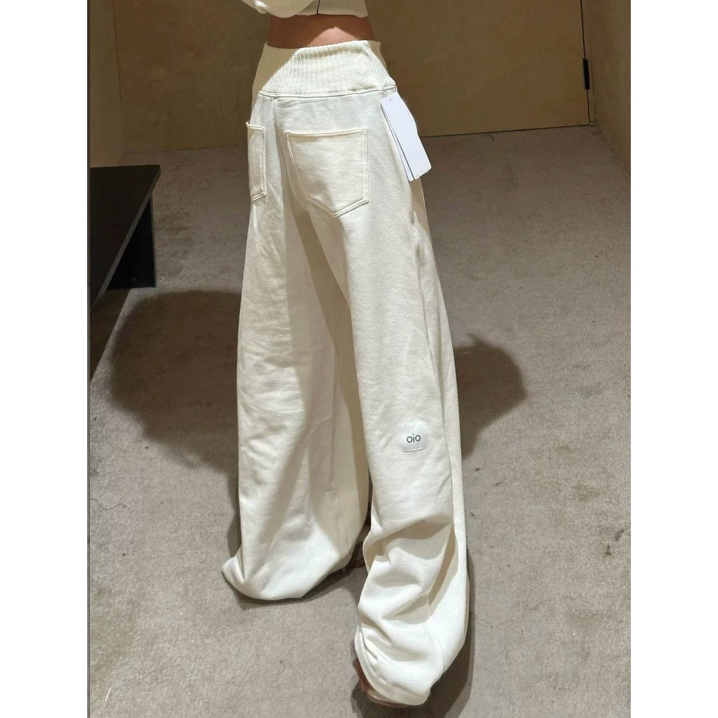 レディース パンツ ボトムス スウェット 部屋着 ストレートパンツ ロングパンツ ワイドパンツ スウェットパンツ ロング マキシ フルレングス ワイド スリム ストレート ドレープ オーバーサイズ  ストリート ポケット ハイウエスト リブ ウエストゴム コットン シンプル カジュアル こなれ感 ラフ ルーズ 無地 タグ 春 秋 冬 ロングシーズン 10代 20代 30代 40代 お出かけ 公園 休日 ショッピング 韓国 コーデ 楽ちん 体型カバー 普段使い S M L XL ブラック 紫 オフホワイト