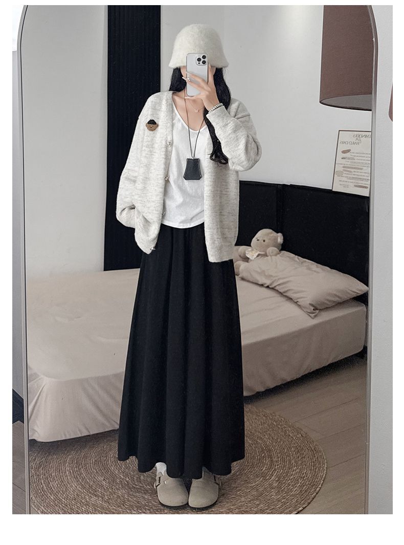 スカンツ レディース パンツ ボトムス ロングパンツ ワイドパンツ 膝下 ミモレ ロング ワイド Aライン 裾ワイド フェミニン タック ポケット ハイウエスト ウエストゴム きれいめ シンプル カジュアル 上品 おしゃれ こなれ感 ベーシック ナチュラル シック 無地 秋 冬 ママ 通勤 学生 学校 通学 デート お出かけ 旅行 公園 女子会 休日 ショッピング カフェ お家時間 コーデ 楽ちん 体型カバー 普段使い 着回し XL 2XL 3XL 4XL 5XL 大きいサイズ 黒 茶色 ダークグレー
