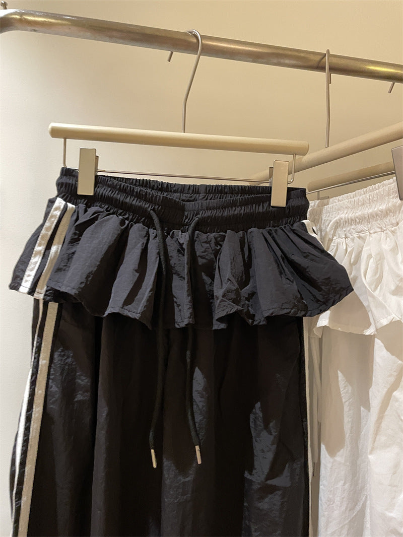 レディース パンツ ボトムス ロングパンツ ロング ワイド フレア ストレート Iライン フリル ポケット ハイウエスト ウエストゴム 薄手 大人可愛い シンプル カジュアル おしゃれ かっこいい こなれ感 ラフ ボーイッシュ スポーティー 個性的 主役級 存在感 春 夏 秋 冬 ロングシーズン ママ デート お出かけ 旅行 ジム 公園 女子会 合コン 重ね着 韓国 オルチャン 楽ちん 体型カバー 普段使い 着回し レイヤード インスタ映え フリーサイズ 白 ホワイト 黒 ブラック