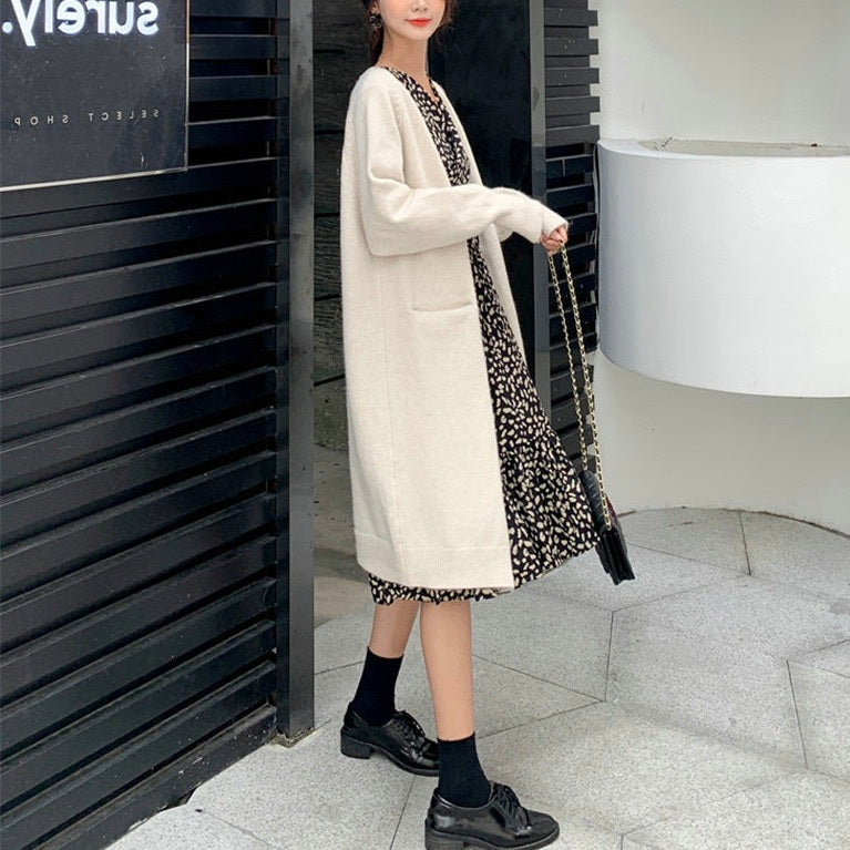 レディース トップス ニット カーディガン ロング 長袖 ストレート Iライン フェミニン ストリート ポケット 前開き 大人可愛い きれいめ シンプル カジュアル 上品 おしゃれ こなれ感 ガーリー クラシカル ベーシック アクティブ ナチュラル シック 無地 秋 冬 お出かけ カフェ ランチ 重ね着 暖かい 防寒 体型カバー 普段使い 着回し レイヤード ゆったり ゆる フリーサイズ ワンサイズ 白 ホワイト 黒 ブラック グレー ベージュ ピンク オレンジ 水色 ブルー ネイビー ライトブルー 青