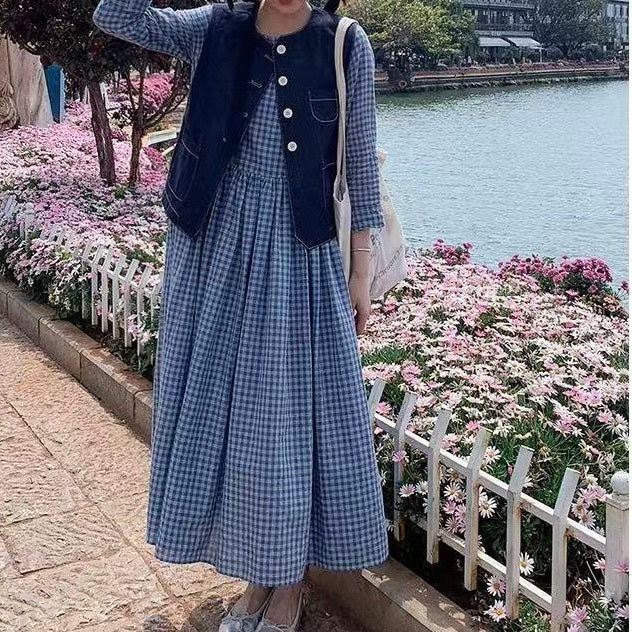 レディース ワンピース ロング マキシ 長袖 スクエアネック Aライン タック ウエストマーク かわいい 大人可愛い きれいめ シンプル カジュアル おしゃれ レトロ こなれ感 ラフ ガーリー ヴィンテージ ラブリー キュート クラシカル ベーシック カントリー ロマンティック ナチュラル チェック ギンガムチェック 春 秋 お出かけ イベント 女子会 休日 高原 ガーデン 楽ちん 体型カバー 普段使い 着回し モテ 清楚 トレンド 流行 定番 M L XL 2XL 小さいサイズ 大きいサイズ ブルー 青