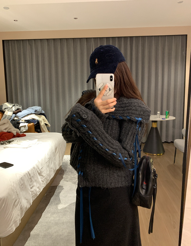 レディース トップス ニット カーディガン 前開き 長袖 萌袖 Vネック 襟付き フェミニン リボン 前開き レースアップ かわいい 大人可愛い きれいめ シンプル カジュアル おしゃれ レトロ こなれ感 ガーリー 主役級 存在感 キュート 無地 秋 冬 デート お出かけ イベント 旅行 公園 女子会 休日 韓国 オルチャン 暖かい 普段使い 着回し モテ 清楚 フリーサイズ グレー ダークグレー アプリコット