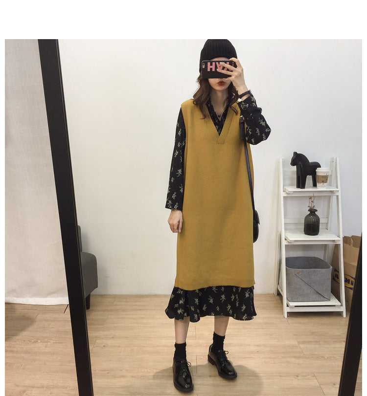 レディース ワンピース ニット ニットワンピ 膝下 ロング ミドル丈 袖なし ノースリーブ Vネック ストレート Iライン 薄手 大人可愛い シンプル カジュアル おしゃれ こなれ感 個性的 主役級 存在感 抜け感 都会的 無地 春 秋 冬 ロングシーズン ママ 通勤 通学 デート お出かけ 旅行 重ね着 韓国 オルチャン 楽ちん 体型カバー 普段使い 着回し レイヤード 流行 インスタ映え ゆったり ゆる フリーサイズ 黄色 イエロー