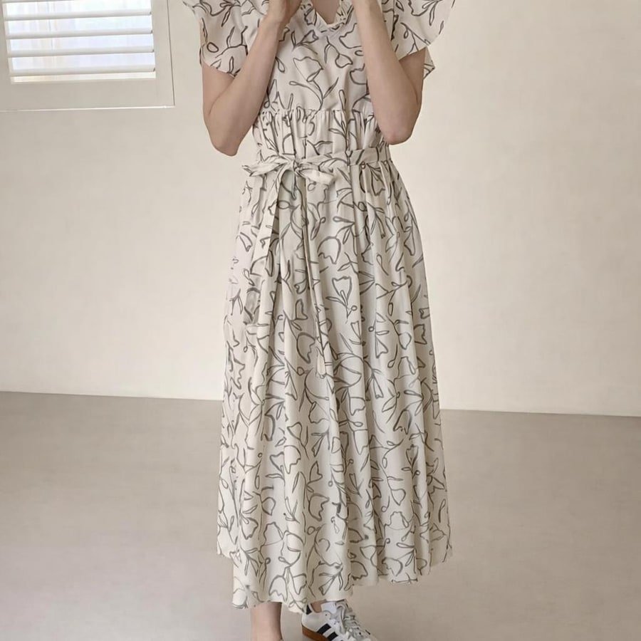 ワンピース 長袖 花柄 スリム 秋 冬 きれいめ 体型カバー 通勤 フラワー ロング フリル リボン ミディアム丈 ウエストリボン エレガント ハイウエスト