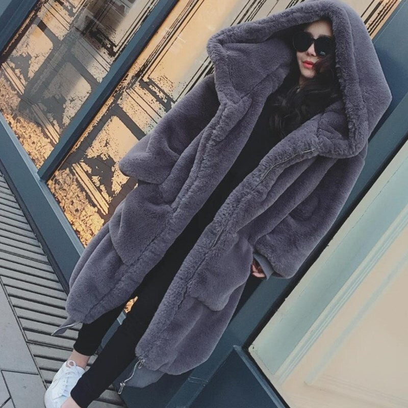 レディース コート ダウン アウター 上着 ロングコート ダウンコート 膝下 ロング 長袖 ハイネック オーバーサイズ ポケット 前開き フェイクレザー ファー 厚手 大人可愛い シンプル カジュアル おしゃれ かっこいい 個性的 主役級 存在感 都会的 無地 秋 冬 ロングシーズン ママ 通勤 通学 デート お出かけ 旅行 公園 女子会 合コン 韓国 オルチャン 暖かい 防寒 体型カバー 普段使い 着回し トレンド インスタ映え S M L XL 大きいサイズ 黒 ブラック グレー