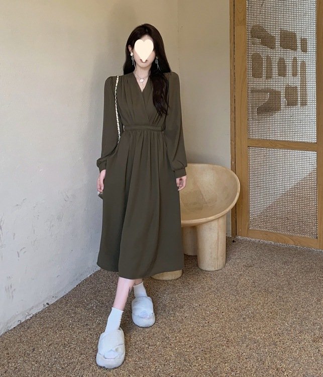 トップス 長袖 無地 秋 レトロ 大きいサイズ Vネック タイト シンプル 上品 タイ ポリエステル