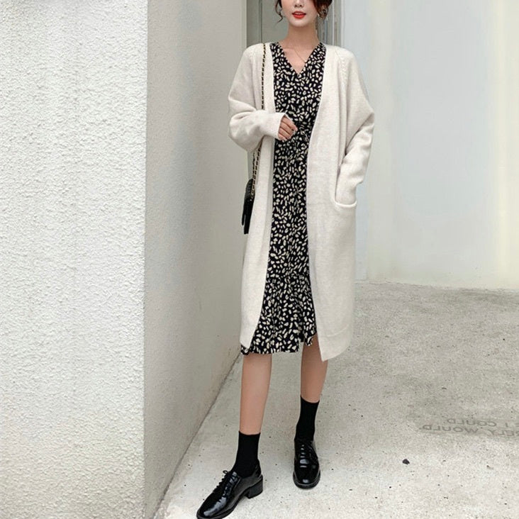 レディース トップス ニット カーディガン ロング 長袖 ストレート Iライン フェミニン ストリート ポケット 前開き 大人可愛い きれいめ シンプル カジュアル 上品 おしゃれ こなれ感 ガーリー クラシカル ベーシック アクティブ ナチュラル シック 無地 秋 冬 お出かけ カフェ ランチ 重ね着 暖かい 防寒 体型カバー 普段使い 着回し レイヤード ゆったり ゆる フリーサイズ ワンサイズ 白 ホワイト 黒 ブラック グレー ベージュ ピンク オレンジ 水色 ブルー ネイビー ライトブルー 青