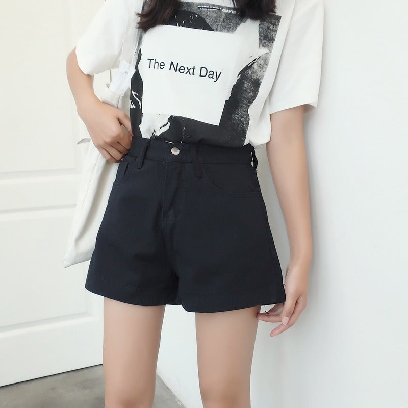 レディース パンツ ボトムス ショートパンツ ワイドパンツ ショート 膝上 スマート フェミニン ポケット ハイウエスト ボタン アメカジ かわいい 大人可愛い きれいめ シンプル カジュアル 上品 おしゃれ こなれ感 ボーイッシュ 抜け感 ベーシック 無地 春 夏 お出かけ お泊まり アウトドア キャンプ リゾート 海 ビーチ 公園 休日 バカンス 高原 ガーデン ショッピング 美脚 脚長 普段使い 着回し 定番 S M L XL 2XL 大きいサイズ 白 ホワイト 黒 ブラック オフホワイト