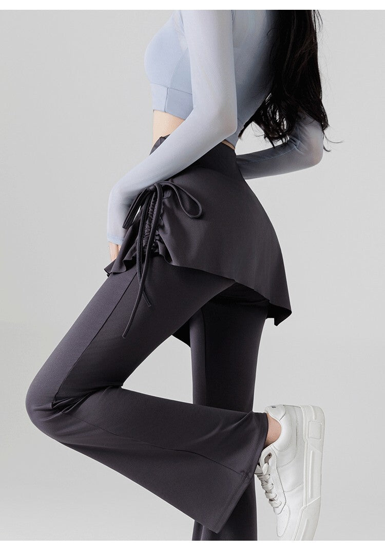 レディース ボトムス ロングパンツ フレアパンツ 重ね着風 フェイクレイヤード アシンメトリー 切り替え 裾ワイド フェミニン リボン ハイウエスト かわいい 大人可愛い きれいめ シンプル カジュアル 上品 おしゃれ こなれ感 スポーティー ガーリー 抜け感 無地 春 夏 秋 学生 学校 通学 お出かけ お泊まり ジム 公園 女子会 休日 高原 ガーデン ショッピング カフェ ダンス ヨガ トレーニング 美脚 脚長 普段使い 着回し M L XL 黒 ブラック グレー