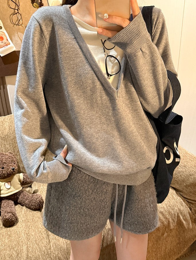 ループボアパンツ レディース パンツ ボトムス ショートパンツ ショート 膝上 フェミニン もこもこ ふわふわ ハイウエスト ボア かわいい シンプル カジュアル おしゃれ こなれ感 ラフ キュート 抜け感 ナチュラル 無地 秋 冬 学生 学校 通学 デート お出かけ イベント 旅行 女子会 休日 ショッピング ライブ 合コン カフェ 普段使い 着回しインスタ映え S M L ホワイト ブラック ブラウン グレー ベーシックカラー 秋カラー