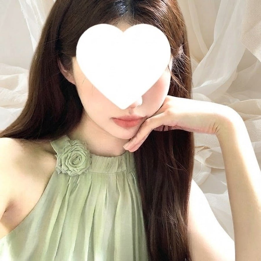 レディース シャツ パンツ スカート 長袖 ノースリーブ ゆったり 春夏 きれいめ 前開き 春 夏 ラウンドネック ハイネック 上品 脚長 ハイウエスト セットアップ グリーン 丸首