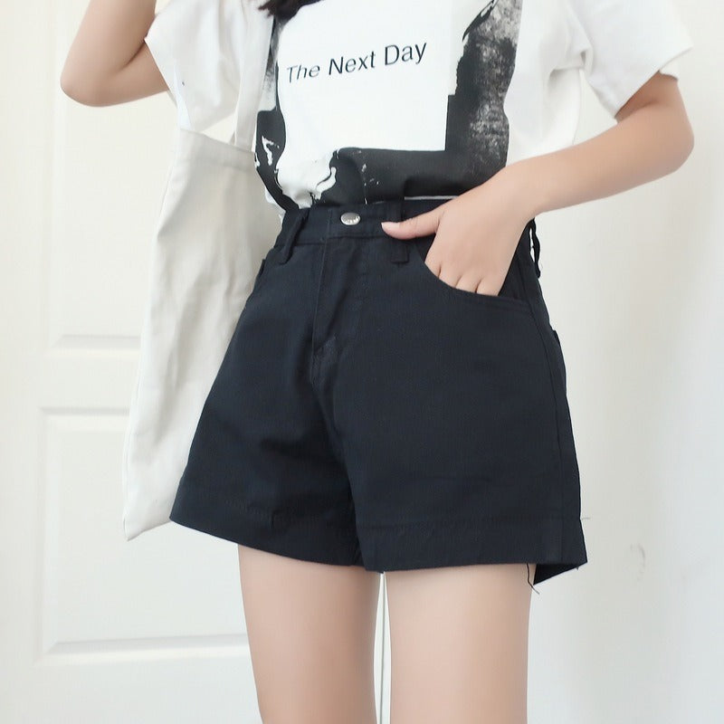 レディース パンツ ボトムス ショートパンツ ワイドパンツ ショート 膝上 スマート フェミニン ポケット ハイウエスト ボタン アメカジ かわいい 大人可愛い きれいめ シンプル カジュアル 上品 おしゃれ こなれ感 ボーイッシュ 抜け感 ベーシック 無地 春 夏 お出かけ お泊まり アウトドア キャンプ リゾート 海 ビーチ 公園 休日 バカンス 高原 ガーデン ショッピング 美脚 脚長 普段使い 着回し 定番 S M L XL 2XL 大きいサイズ 白 ホワイト 黒 ブラック オフホワイト