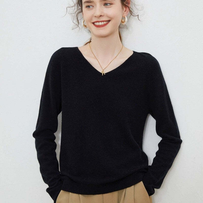 レディース トップス ニット 長袖 Vネック 大人可愛い きれいめ シンプル カジュアル おしゃれ キュート ベーシック ナチュラル 無地 秋 冬 ママ 通勤 学生 学校 通学 デート お出かけ 旅行 レストラン 女子会 休日 ホテル ショッピング カフェ 普段使い 着回し S M L 2XL 大きいサイズ ライトブルー ベーシックカラー キャメル