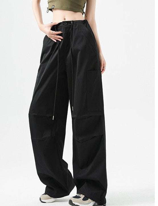 パラシュートパンツ レディース パンツ ボトムス ロングパンツ ワイドパンツ カーゴパンツ 丈長 ロング ワイド ストリート ポケット ハイウエスト ウエストゴム ドロスト ボタン アメカジ シンプル カジュアル おしゃれ かっこいい メンズライク ボーイッシュ ルーズ クール ナチュラル 無地 春 夏 ママ 通勤 学生 学校 通学 デート お出かけ 旅行 公園 女子会 休日 ショッピング お花見 カフェ 普段使い 着回し S M L XL ブラック ダークグレー カーキ ベーシックカラー