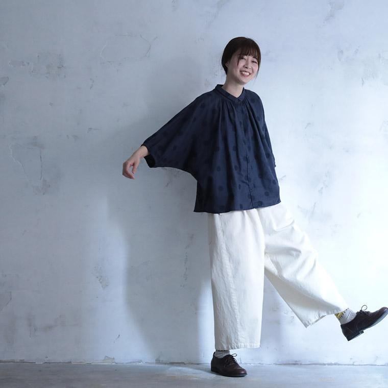シャツ 長袖 ドット柄 春夏 きれいめ 前開き 春 夏 ラウンドネック 刺繍 上品 切り替えデザイン レギュラー ボタン ポリエステル ドット