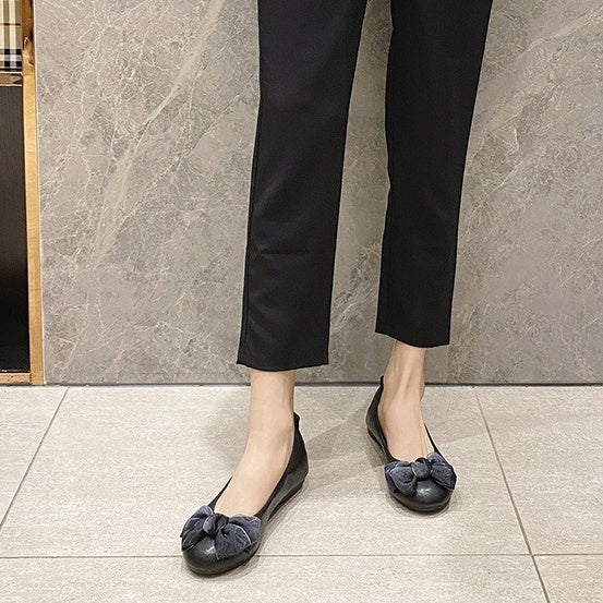 靴 くつ パンプス レディースシューズ フラットシューズ リボン りぼん 可愛い かわいい 大人可愛い きれいめ シンプル カジュアル 大人 上品 おしゃれ かっこいい レトロ 大人可愛い 大人女子 こなれ感 個性的 主役級 存在感 オールシーズン ベーシック ナチュラル エレガント キュート 無地 レディース 女性用 ママ OL 通勤 オフィス デート お出かけ 女子会 お泊まり 休日 旅行 リゾート パーティー 二次会 イベント ショッピング コンパ デイリー 普段使い 脚長 デイリー トレンド モテ