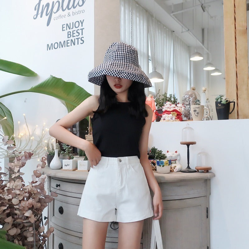 レディース パンツ ボトムス ショートパンツ ワイドパンツ ショート 膝上 スマート フェミニン ポケット ハイウエスト ボタン アメカジ かわいい 大人可愛い きれいめ シンプル カジュアル 上品 おしゃれ こなれ感 ボーイッシュ 抜け感 ベーシック 無地 春 夏 お出かけ お泊まり アウトドア キャンプ リゾート 海 ビーチ 公園 休日 バカンス 高原 ガーデン ショッピング 美脚 脚長 普段使い 着回し 定番 S M L XL 2XL 大きいサイズ 白 ホワイト 黒 ブラック オフホワイト