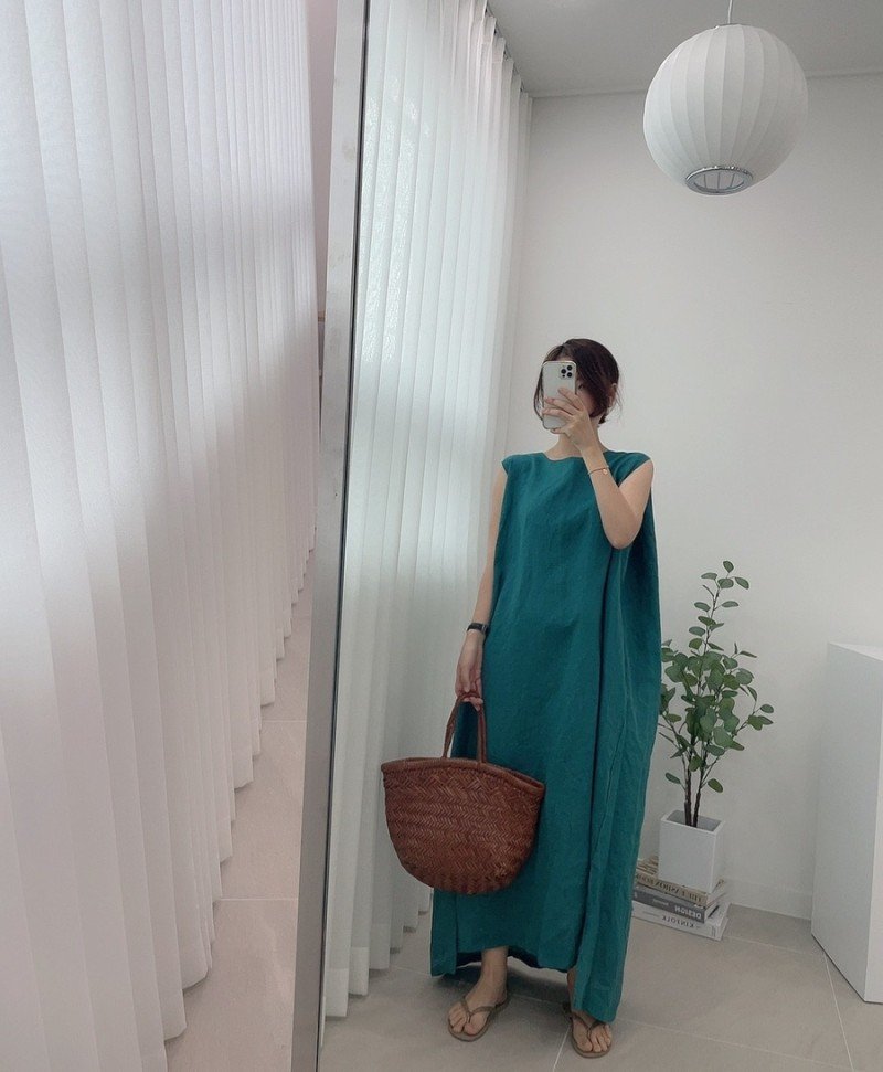 ワンピース ノースリーブ 無地 春夏 きれいめ 通勤 袖なし 春 夏 ラウンドネック シンプル ロング 上品 切り替えデザイン