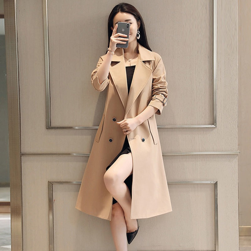 レディース コート アウター 上着 ロングコート トレンチコート 着痩せ 細見え ロング 長袖 Vネック ポケット 前開き ボタン 大人可愛い きれいめ シンプル カジュアル 上品 おしゃれ かっこいい こなれ感 ラフ 主役級 存在感 抜け感 ナチュラル シック 無地 秋 冬 通勤 通学 デート お出かけ 女子会 休日 ショッピング カフェ モノトーン 重ね着 体型カバー 脚長 普段使い 着回し レイヤード スタイルアップ スタイリッシュ XS S M L XL 2XL 3XL 4XL