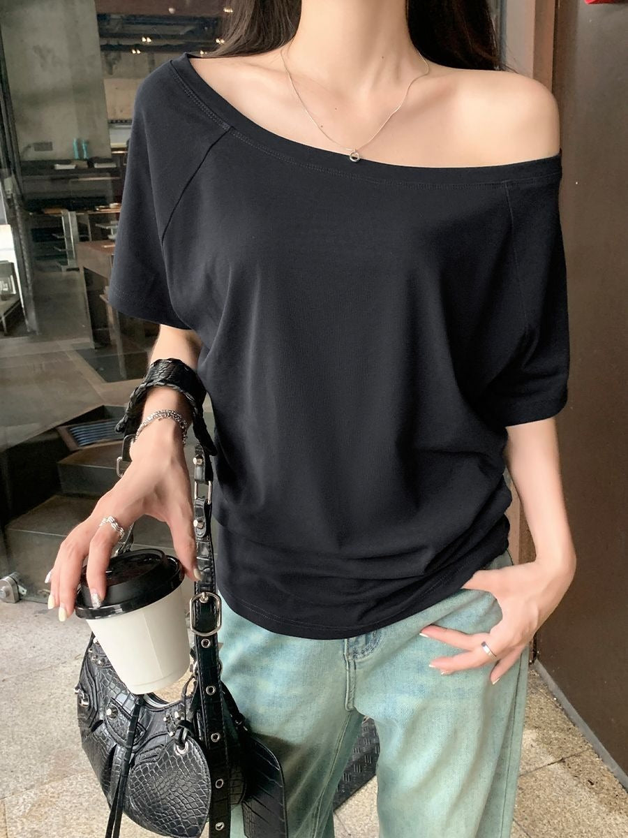 レディース Ｔシャツ オフショルダーＴシャツ オフショルダートップス オフショルＴシャツ トップス カットソー プルオーバー オフショルデザイン 半袖 かわいい 大人可愛い シンプル カジュアル おしゃれ かっこいい こなれ感 ラフ ルーズ 主役級 存在感 抜け感 ナチュラル 無地 春 夏 デート お出かけ リゾート 旅行 海 プール 公園 女子会 休日 ショッピング カフェ お家時間 体型カバー 普段使い 着回し 定番 スタイルアップ スタイリッシュ S M L XL グレー ブラック ネイビーブルー