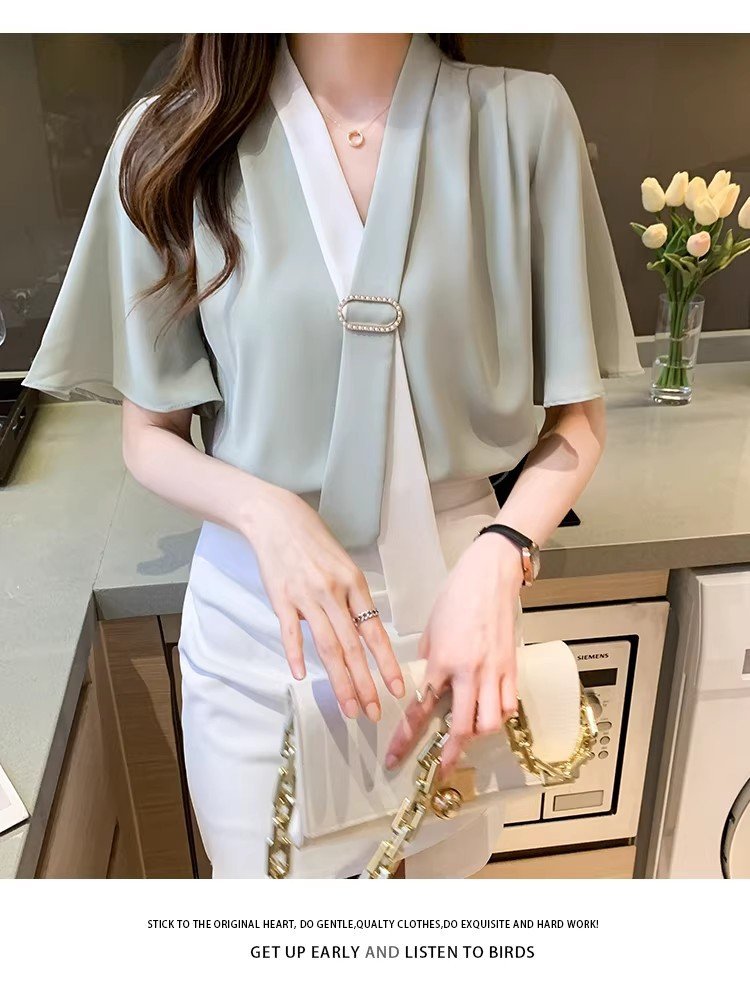 レディース ブラウス シャツ トップス 半袖 長袖 ゆったり 夏 秋冬 春夏 前開き Vネック 秋 冬 シフォン フリル ポリエステル