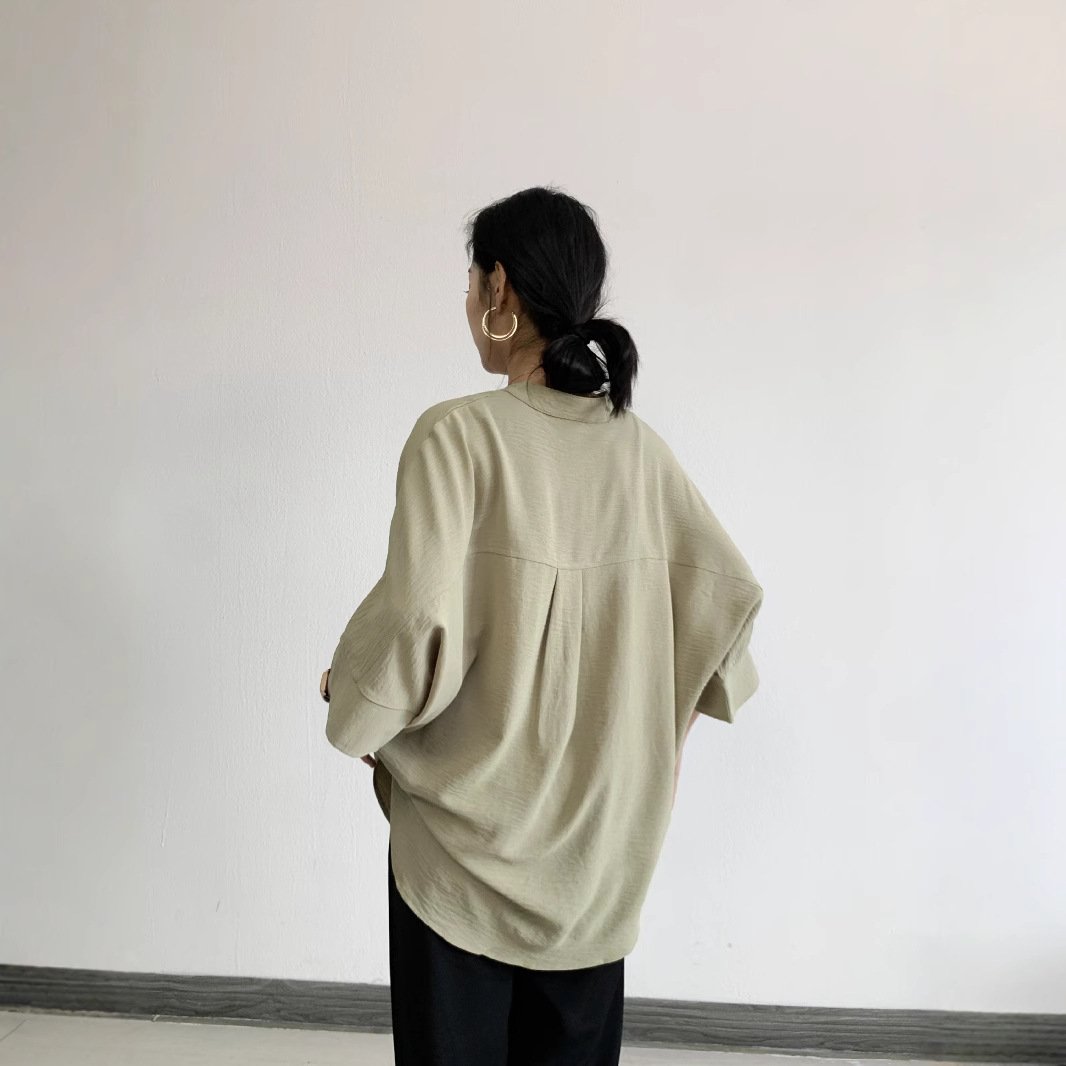 レディース シャツ 無地 ゆったり 春夏 カジュアル 体型カバー 前開き Vネック 春 夏 シンプル 韓国ファッション プルオーバー レギュラー ポリエステル
