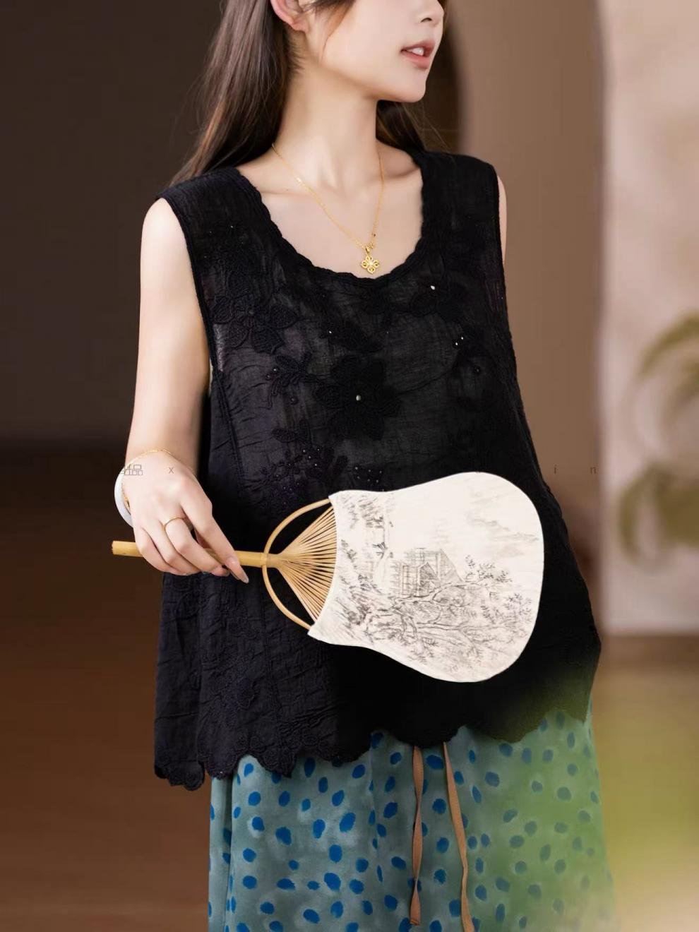 Tシャツ ノースリーブ 無地 ゆったり 春夏 きれいめ レトロ 通勤 体型カバー 春 夏 膝丈 シンプル 刺繍 シャツ ポリエステル 快適