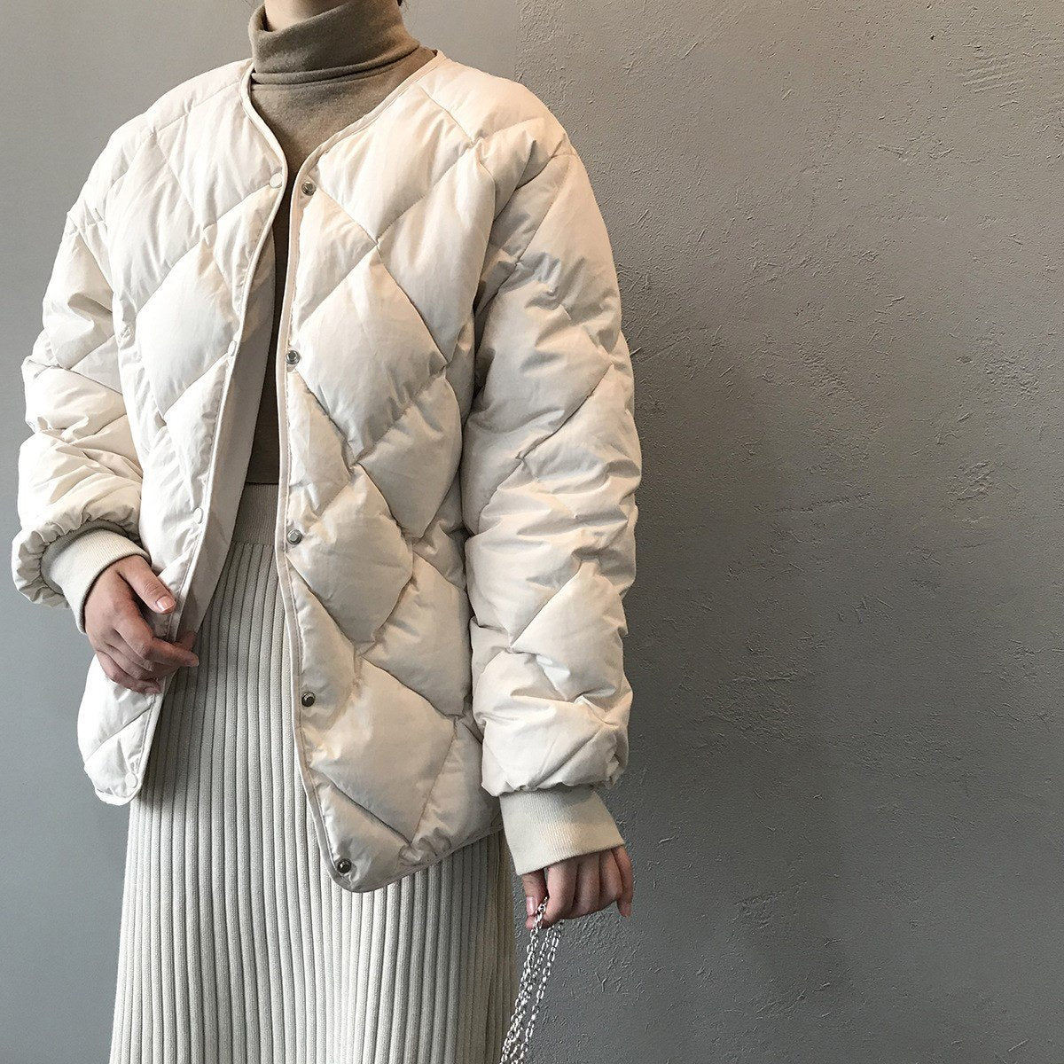 レディース ジャケット 長袖 ゆったり オーバーサイズ 秋冬 秋 体型カバー ショート キルティング 冬 ダウン 薄手 襟なし タイ アウター ポリエステル ダウンジャケット