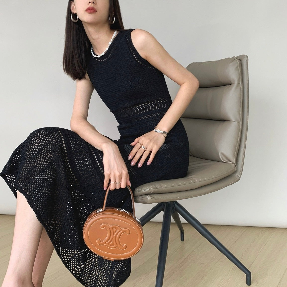 レディース ワンピース フレア ロング マキシ 袖なし ノースリーブ ラウンドネック フェミニン ハイウエスト 編み込み レースアップ 透け感 シースルー ヴィンテージ 透かし編み かわいい 大人可愛い きれいめ シンプル 上品 おしゃれ レトロ アジアン エキゾチック ガーリー 夏 デート お出かけ イベント リゾート 旅行 海 ビーチ 休日 バカンス 普段使い 着回し レイヤード 清楚 トレンド 流行 インスタ映え S M L XL 小さいサイズ 大きいサイズ 白 ホワイト 黒 ブラック 紫 パープル