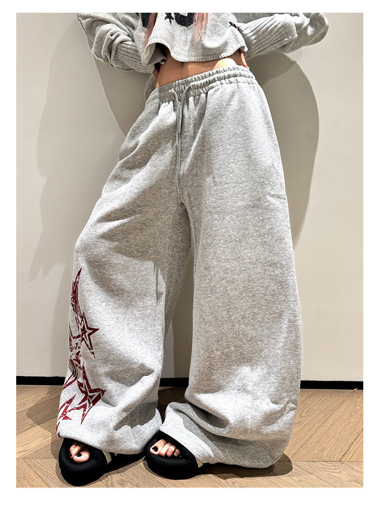 レディース パンツ ボトムス ロング ワイド 裾ワイド ポケット ハイウエスト ウエストゴム おしゃれ かっこいい エスニック エキゾチック こなれ感 メンズライク マニッシュ ボーイッシュ 個性的 主役級 存在感 抜け感 ロゴ 春 夏 秋 冬 ロングシーズン ママ デート お出かけ アウトドア キャンプ 旅行 公園 合コン 韓国 オルチャン 暖かい 防寒 体型カバー 普段使い モテ 清楚 インスタ映え 定番 S M L XL 2XL ゆったり ゆる 黒 ブラック グレー