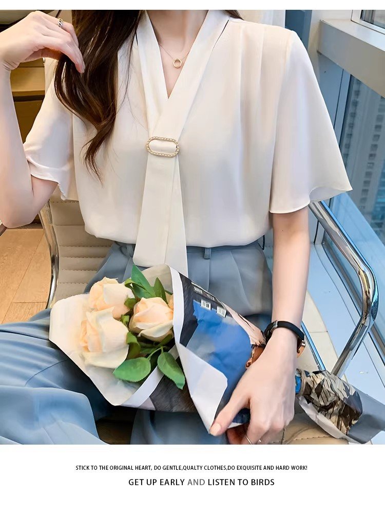 レディース ブラウス シャツ トップス 半袖 長袖 ゆったり 夏 秋冬 春夏 前開き Vネック 秋 冬 シフォン フリル ポリエステル