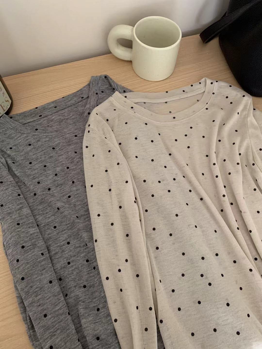 レディース Tシャツ 長袖 春夏 春 重ね着 夏 膝丈 ラウンドネック シャツ 透け感 ポリエステル ドット