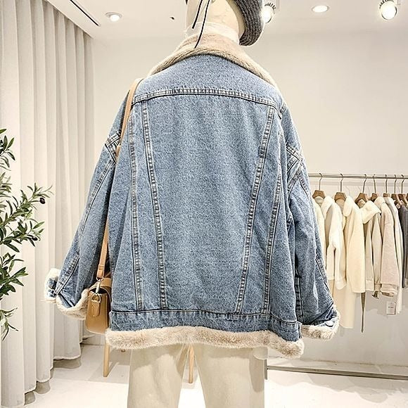 レディース ジャケット アウター デニム 羽織 デニムジャケット 長袖 襟付き オーバーサイズ ストリート ポケット 前開き リバーシブル ボタン アメカジ ブルーデニム 裏起毛 シンプル カジュアル かっこいい レトロ こなれ感 ラフ ルーズ クール 主役級 存在感 ベーシック 無地 秋 冬 ママ 通勤 学生 デート お出かけ お泊まり アウトドア キャンプ 旅行 公園 女子会 休日 ショッピング お花見 韓国 防寒 着回し トレンド 定番 S M L XL ゆったり ゆる ブルー ベーシックカラー