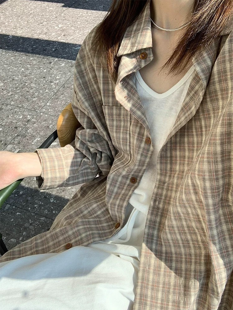 レディース トップス シャツ 羽織 前開き 長袖 ドロップショルダー 襟付き 角襟 オーバーサイズ ストリート ポケット ボタン アメカジ 大人可愛い シンプル カジュアル おしゃれ こなれ感 メンズライク ボーイッシュ ルーズ クール 抜け感 ベーシック ナチュラル チェック 春 秋 ママ 通勤 学生 学校 通学 デート お出かけ 旅行 公園 女子会 休日 ショッピング お花見 カフェ 体型カバー 普段使い 着回し S M L XL 2XL 3XL 4XL 5XL 大きいサイズ ゆったり ブラウン