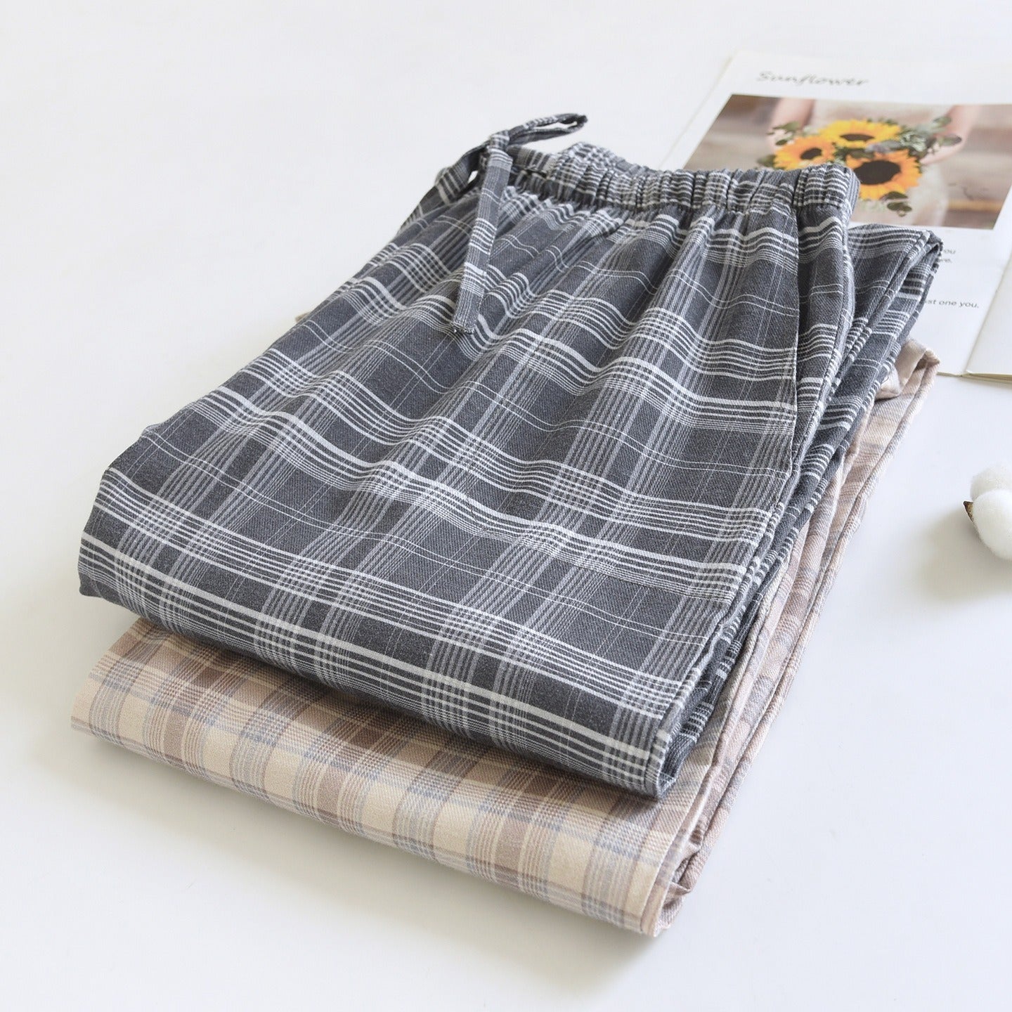 メンズ パンツ ボトムス ルームウェア パジャマ 部屋着 寝巻き ストレートパンツ ロングパンツ ロング ウエストリボン ポケット ハイウエスト ウエストゴム シンプル カジュアル おしゃれ レトロ こなれ感 ラフ 抜け感 ベーシック チェック 春 夏 秋 ロングシーズン お泊まり 休日 お家時間 普段使い 着回し 定番 L XL 2XL 大きいサイズ ゆったり ブラウン グレー