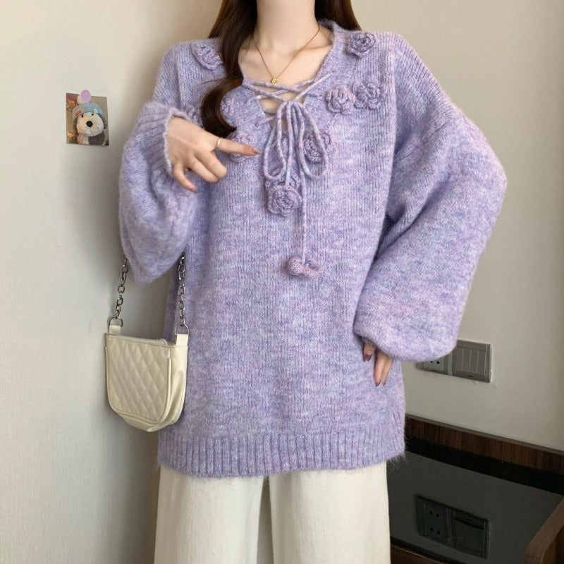 レディース トップス セーター ニット フラワー フラワーモチーフ フラワーモチーフ付き 編み上げ リボン プルオーバー ざっくり編み ゆったりシルエット 長袖 ドロップショルダー 萌袖 ワイド フェミニン かわいい 大人可愛い シンプル カジュアル おしゃれ こなれ感 ラフ ガーリー 主役級 存在感 抜け感 キュート ロマンティック ナチュラル 無地 秋 冬 デート お出かけ イベント 女子会 休日 ショッピング カフェ お家時間 重ね着 普段使い 着回し レイヤード ゆったり フリーサイズ ワンサイズ