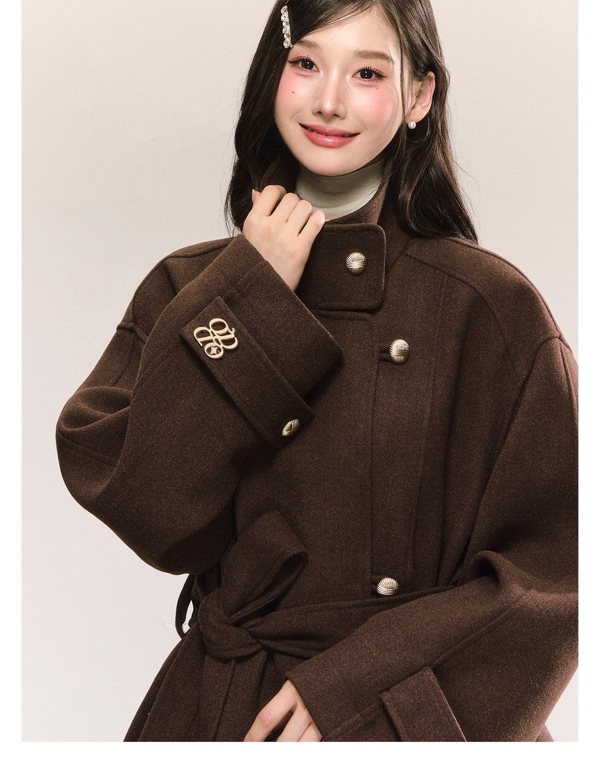 レディース コート アウター 上着 ミドル丈 長袖 ハイネック ストレート Iライン ベルト ウエストマーク ポケット 前開き 2way ボタン 薄手 大人可愛い シンプル カジュアル おしゃれ こなれ感 個性的 主役級 存在感 抜け感 都会的 無地 秋 冬 ロングシーズン ママ オフィス ビジネス 通勤 デート お出かけ 旅行 女子会 韓国 オルチャン コーデ 楽ちん 体型カバー 普段使い 着回し ロールアップ インスタ映え S M L ゆったり 茶色 ブラウン
