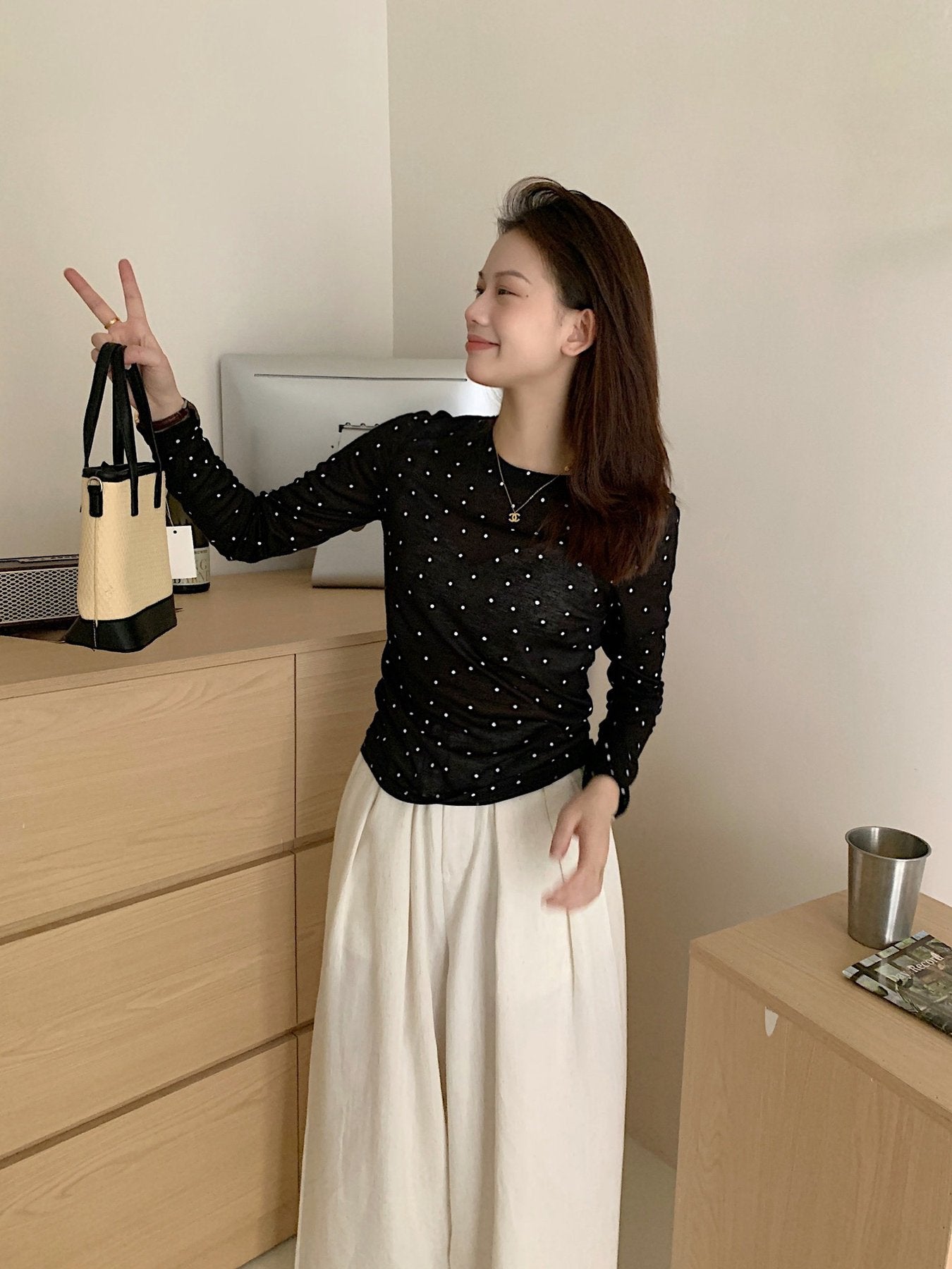 レディース Tシャツ 長袖 春夏 春 重ね着 夏 膝丈 ラウンドネック シャツ 透け感 ポリエステル ドット