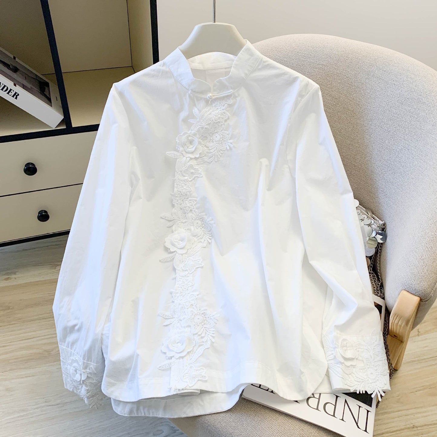 レディース シャツ 長袖 無地 春夏 きれいめ おしゃれ 前開き 春 夏 秋 レース シンプル 刺繍 ハイネック 上品 切り替えデザイン スタンドカラー チャイナ レギュラー ボタン ポリエステル