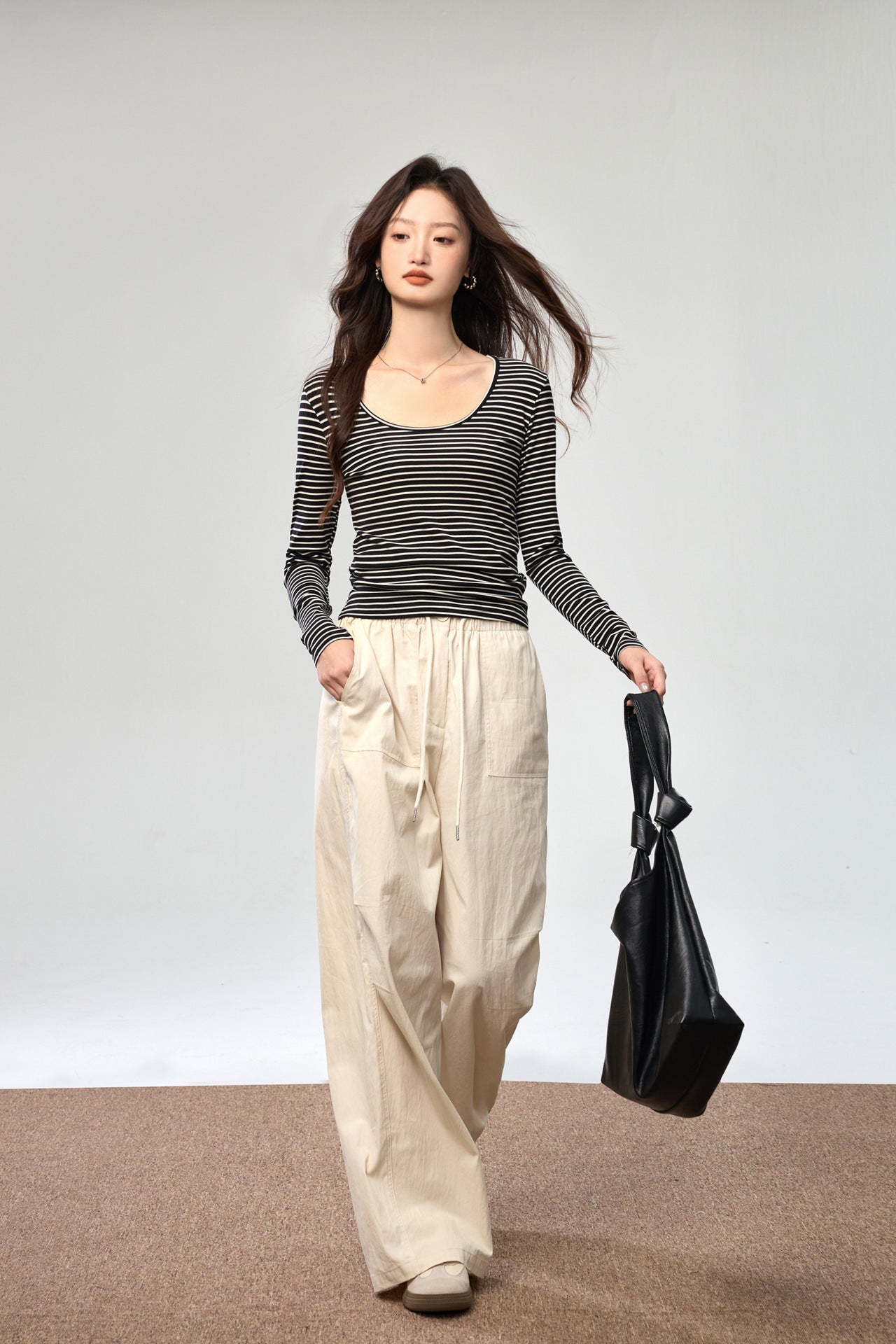 レディース トップス シャツ 長袖 かわいい 大人可愛い シンプル 上品 おしゃれ キュート ストライプ 春 夏 秋 冬 オールシーズン ママ 通勤 デート お出かけ 旅行 ジム 休日 カフェ ランチ 重ね着 コーデ 暖かい 普段使い 着回し 定番 S M L XL 2XL ブラック アプリコット 細身 前開き ラブリー キャンプ イベント リゾート 旅行 海 プール レストラン ビーチ バカンス ホテル ガーデン ショッピング ライブ お花見 合コン コンパ 婚活 フェス ツーリング お家時間