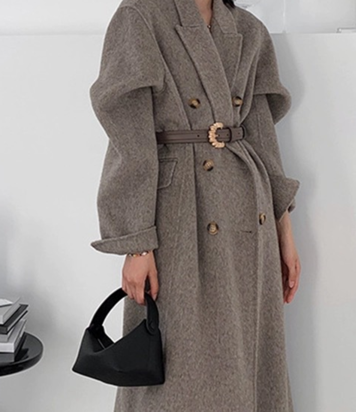 レディース コート アウター 上着 ロングコート ダブルボタン ロング 長袖 Vネック Iライン かわいい 大人可愛い きれいめ シンプル カジュアル 上品 おしゃれ こなれ感 モード系 主役級 存在感 抜け感 都会的 無地 秋 冬 通勤 デート お出かけ お泊まり パーティー イベント リゾート 旅行 レストラン 女子会 休日 バカンス ホテル ショッピング カフェ 暖かい 防寒 体型カバー 普段使い S M 白 ホワイト 黒 ブラック 茶色 ブラウン グレー